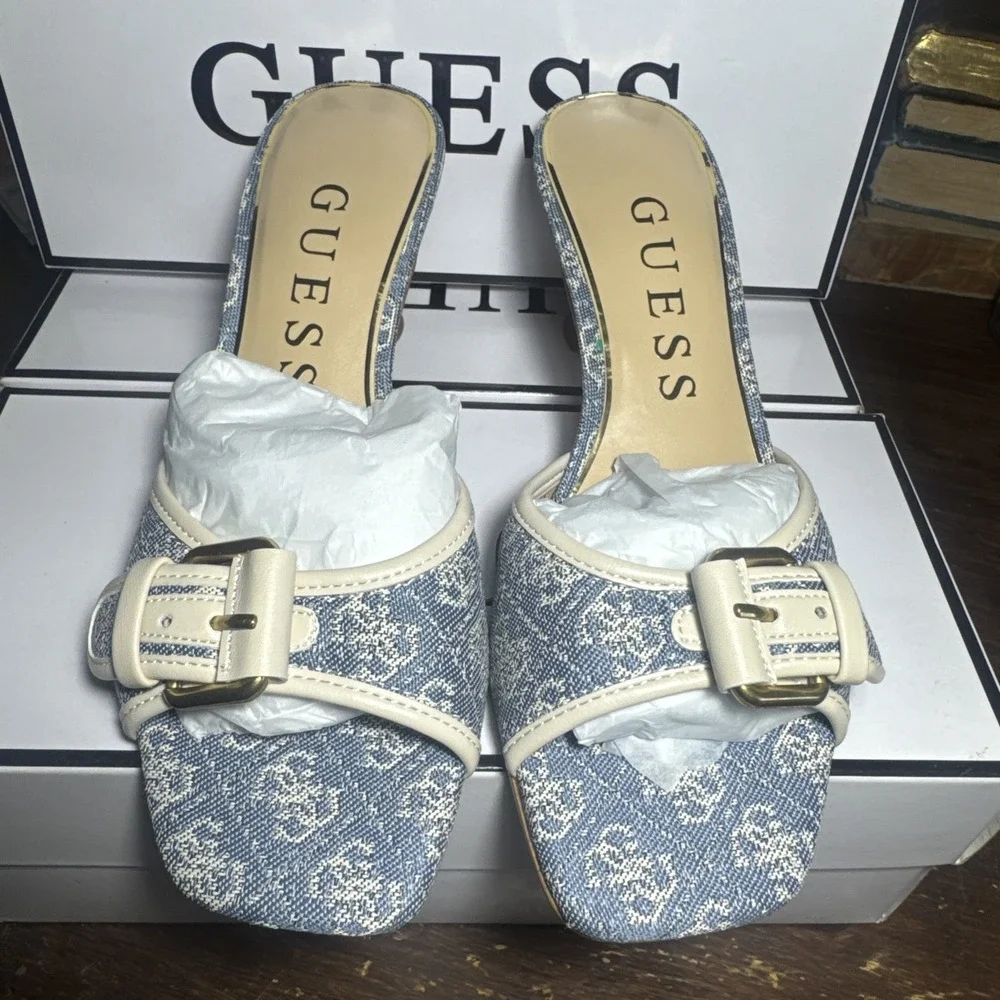 Women's GUESS Dista Buckle Kitten Heel Dress Sandals‎ Medium Blue Sz6